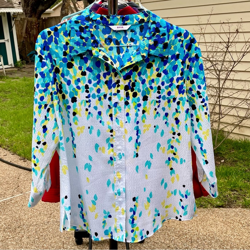 Beautiful springtime blouse